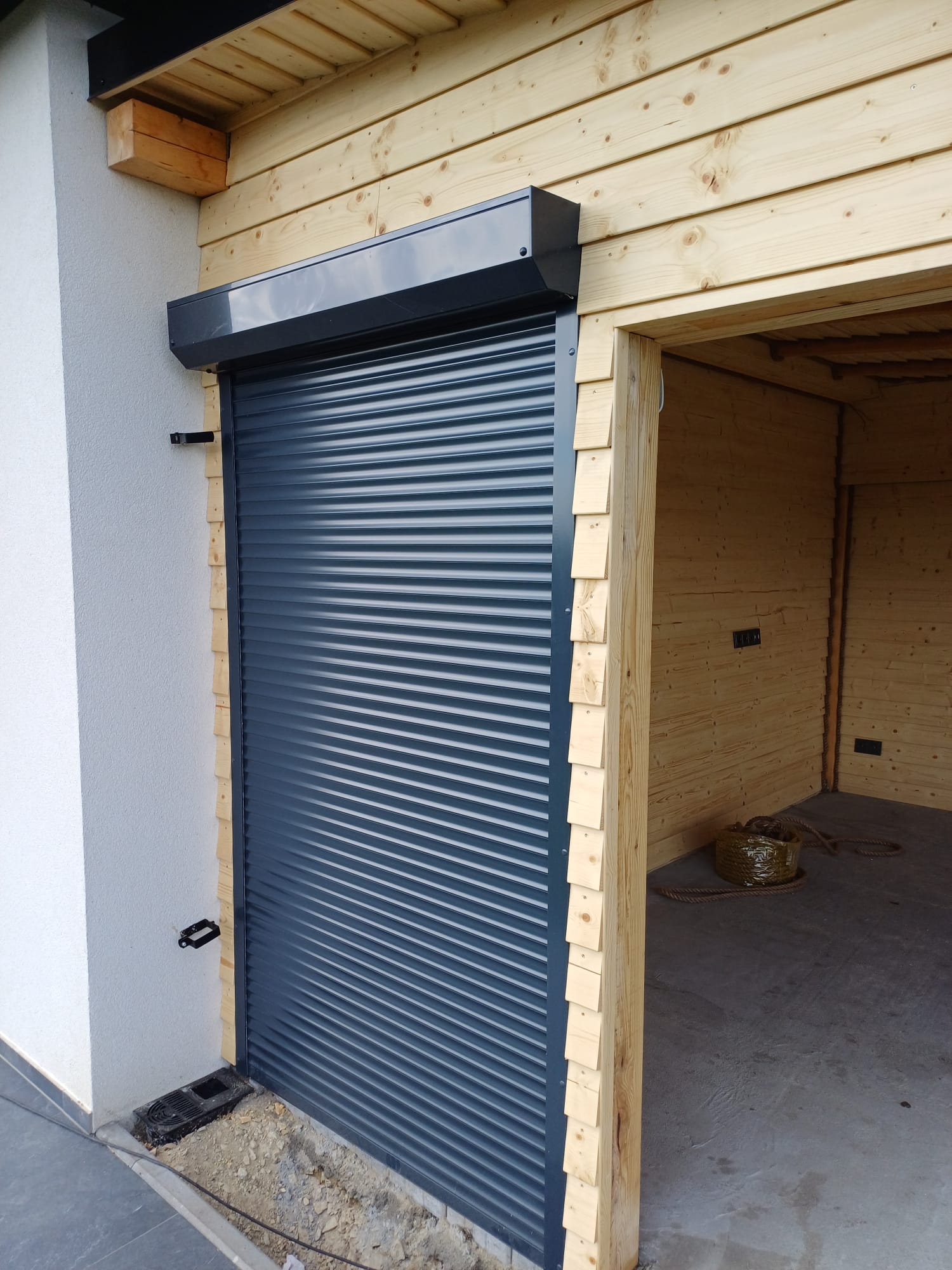 rolety fasadowe kolorystyka