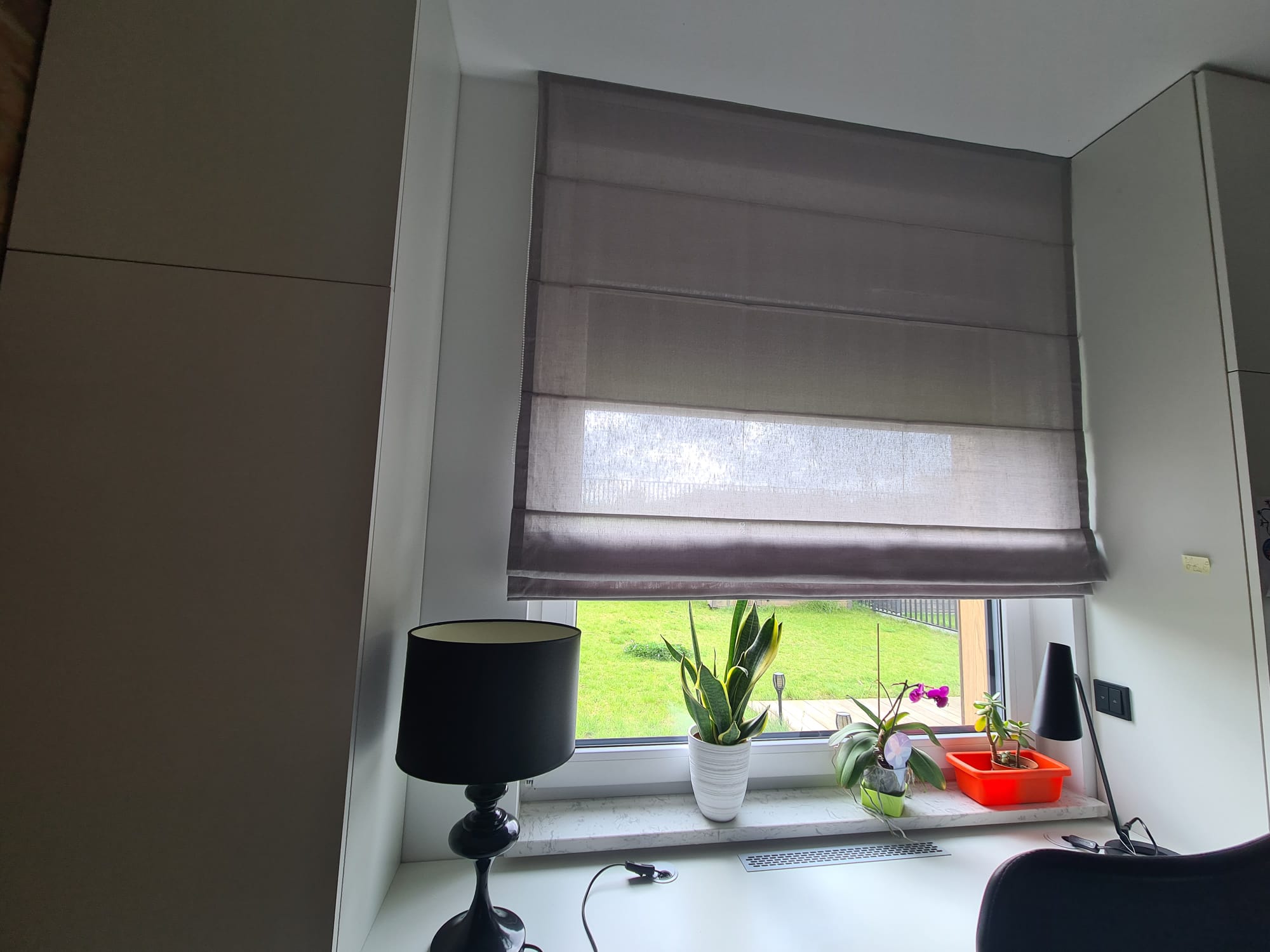 roleta rzymska szara